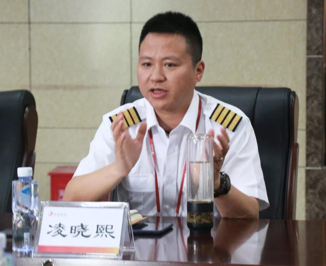 龙昊通航集团-广元市委常委郑蓉带队考察调研四川龙浩航校