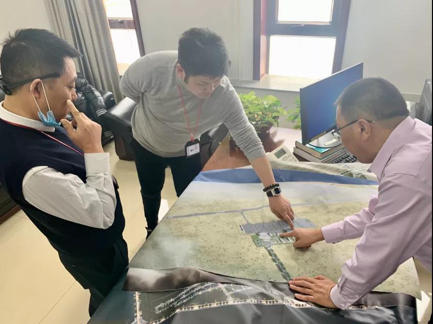 龙昊通航集团-龙浩航校与克拉玛依市乌尔禾区商谈深度合作